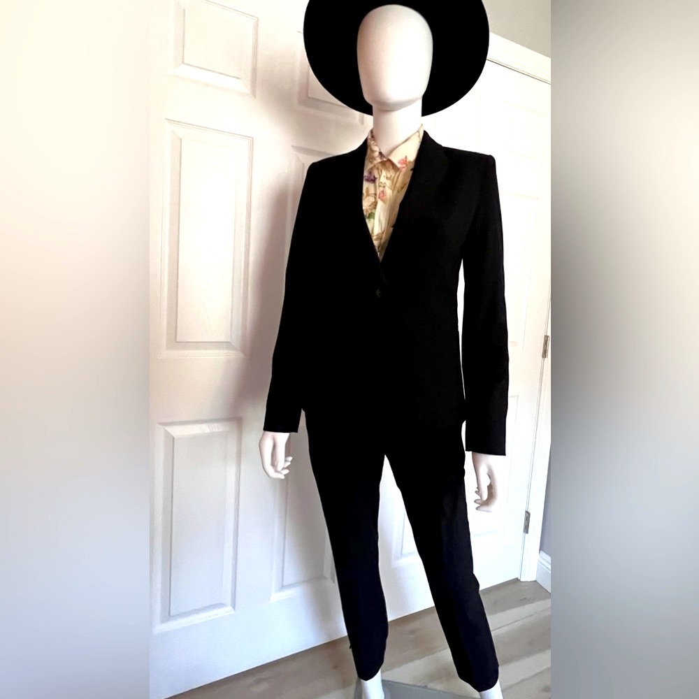 ZARA Women Basic Black Suite (Blazer and Pants) Size 34